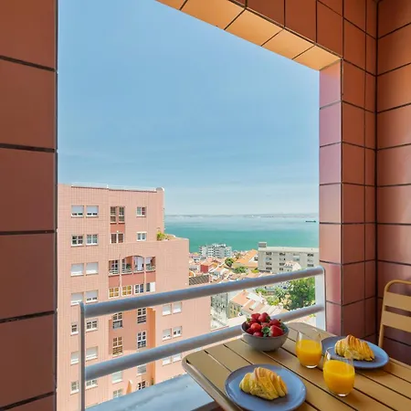 Bela Vista River View 아파트 *